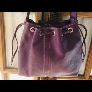 Petusco leather bag . Purple . Brand new